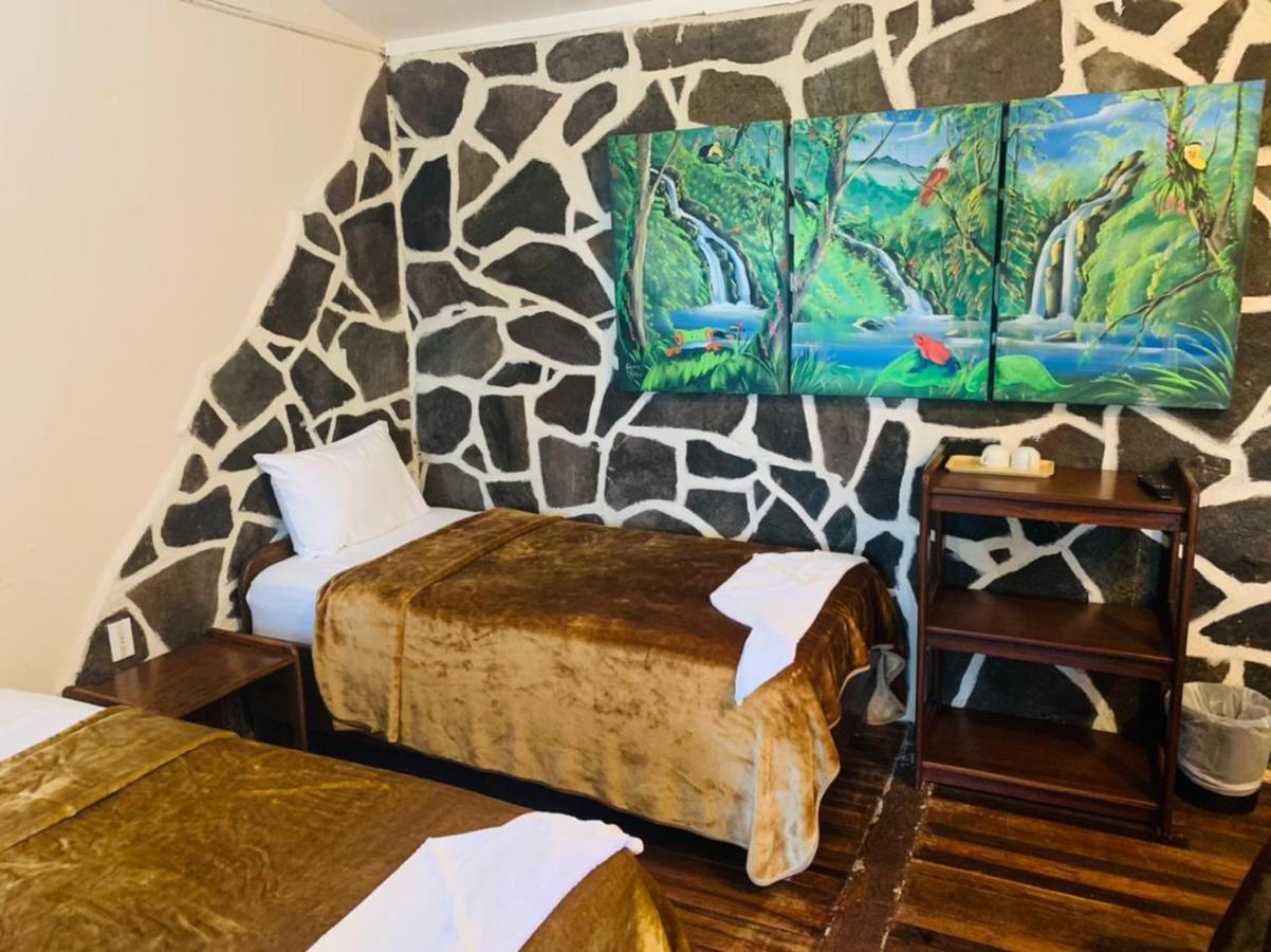 Hotel Quetzal Inn Monteverde Esterno foto